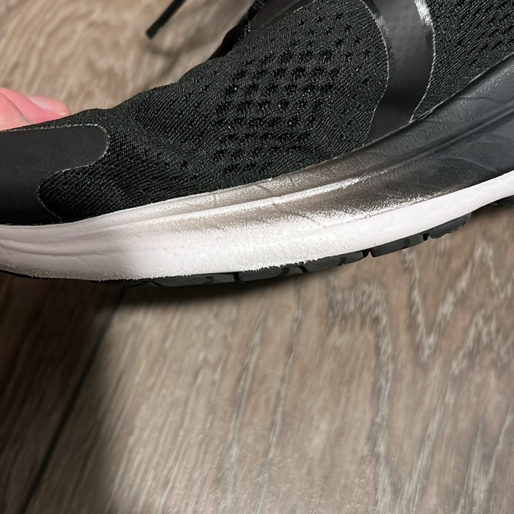 Lululemon Blissful Running Shoe size 11 - Picture 13 of 16